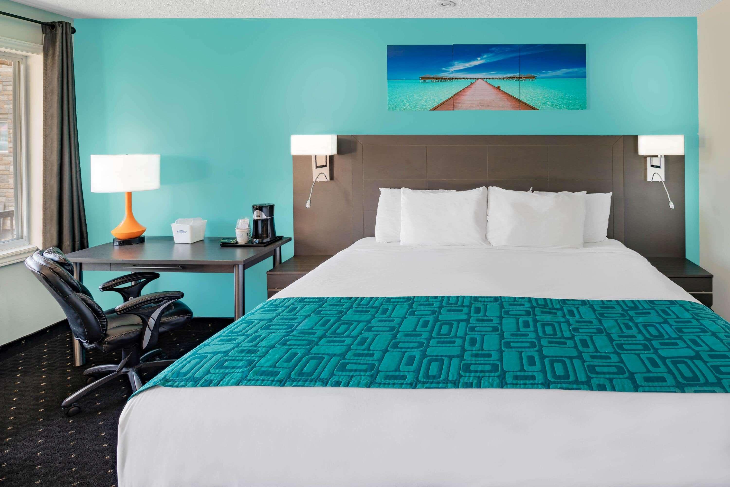Howard Johnson By Wyndham Gananoque Exterior photo